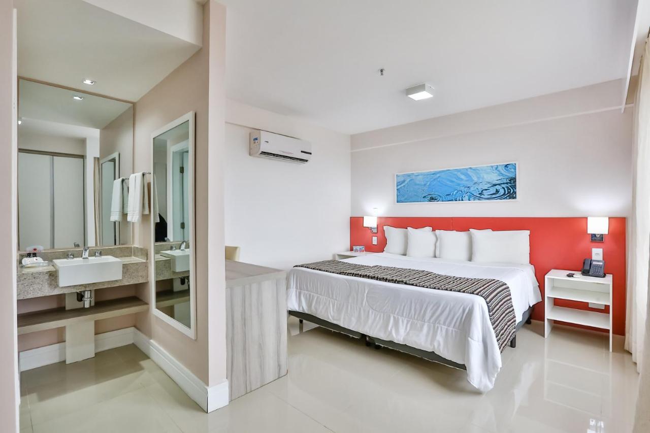Ramada Hotel & Suites Campos Pelinca Campos dos Goytacazes Eksteriør bilde