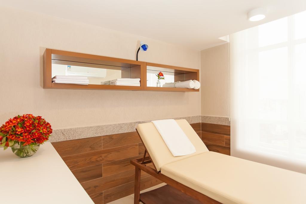 Ramada Hotel & Suites Campos Pelinca Campos dos Goytacazes Eksteriør bilde