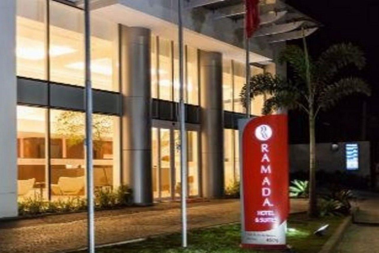 Ramada Hotel & Suites Campos Pelinca Campos dos Goytacazes Eksteriør bilde