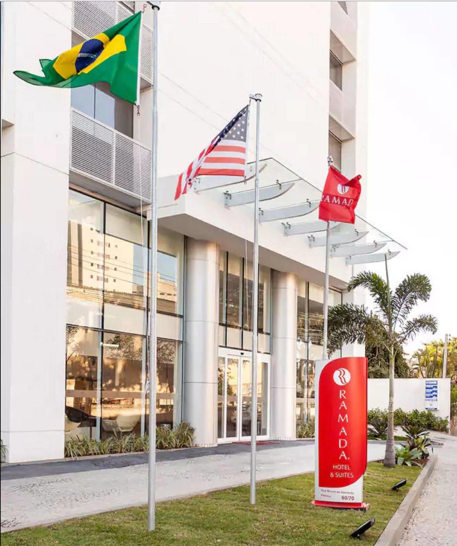 Ramada Hotel & Suites Campos Pelinca Campos dos Goytacazes Eksteriør bilde